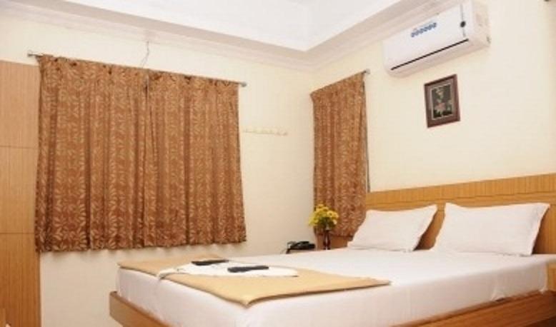 Sakthi Park Inn Chennai Exterior foto